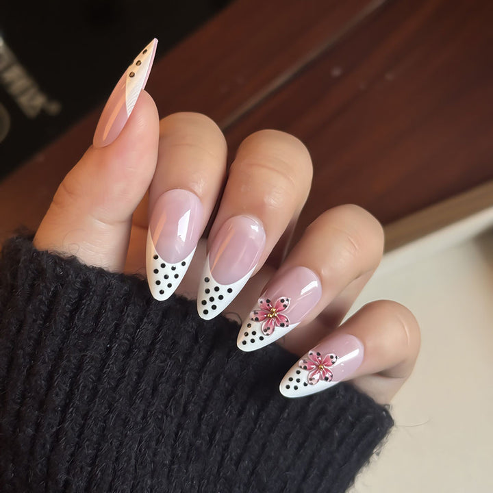 Decorative Floral-Accent Press-On Nail Set Kalsten