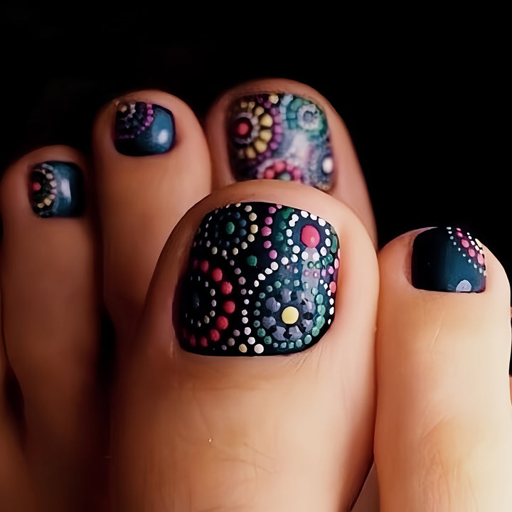 Elegant toenail art Kalsten
