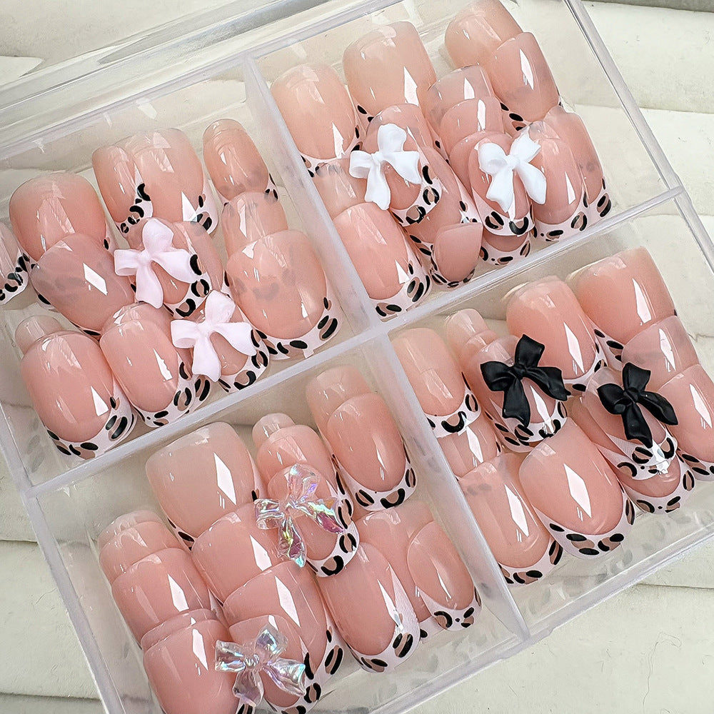 Artistic Press-On Nail Set with Bow Accents Kalsten