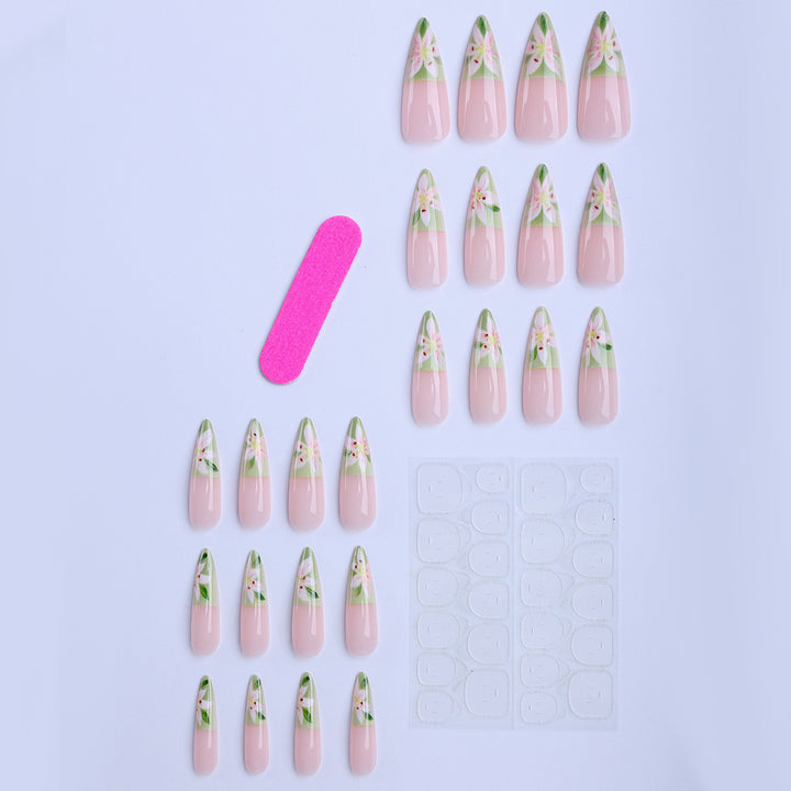 Artificial nails with hand-crafted floral embellishments Kalsten