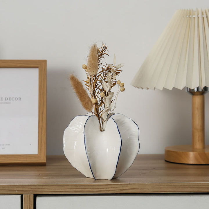 Decorative ceramic bowl in flower design Kalsten