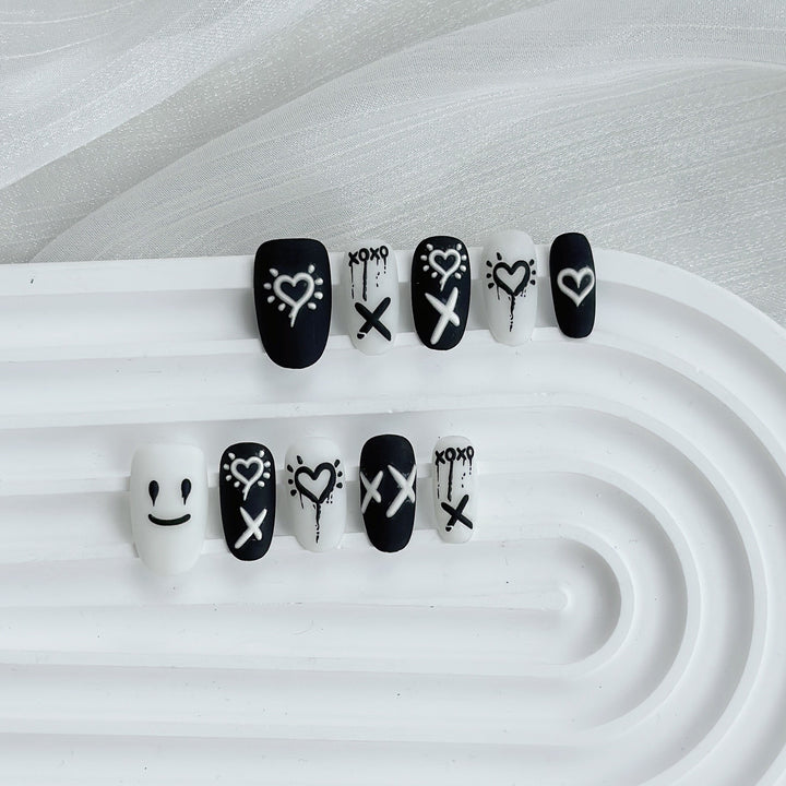 Creative Graphic Press-On Nails