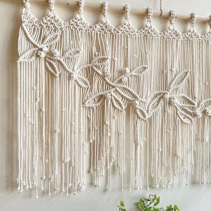 Macrame Leaf Wall Tapestry with Decorative Fringes Kalsten