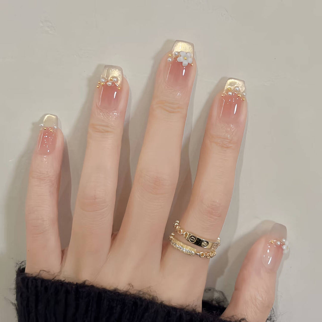 Whimsical Character-Designed Press-On Nail Art Kalsten