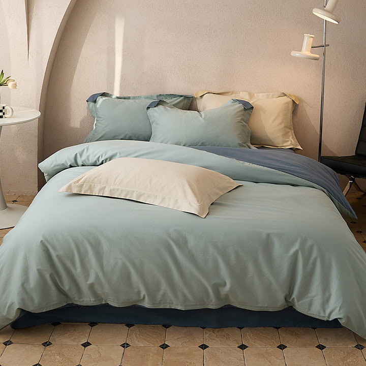 Bedding set made of premium cotton blend fabric reversible design with hidden zipper