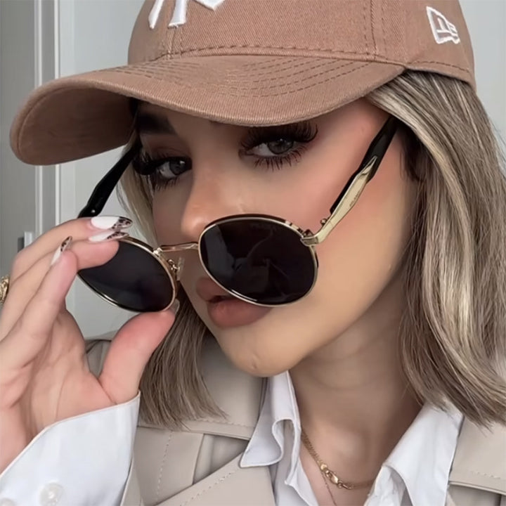 Women's round sunglasses with elegant golden frame and UV protection Kalsten