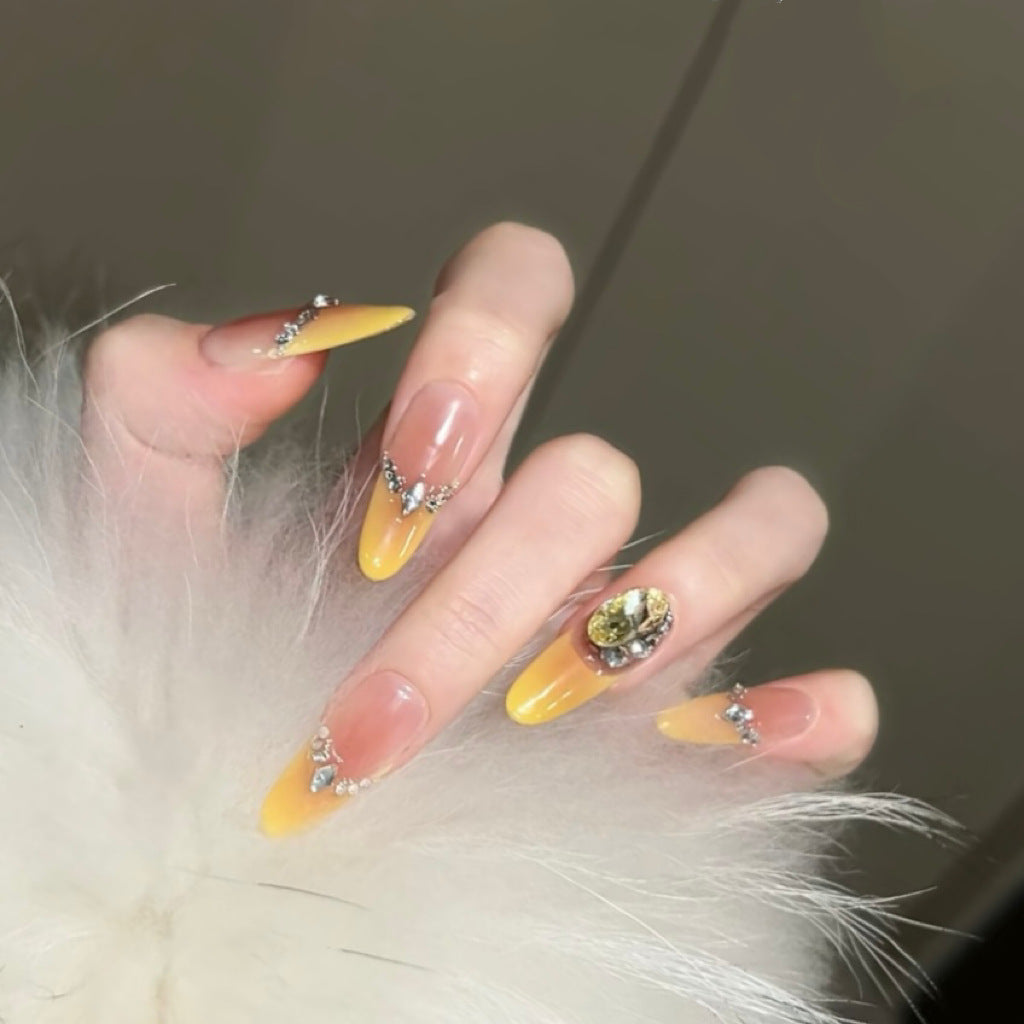 Artificial nails with luxurious glitter and gradient color Kalsten