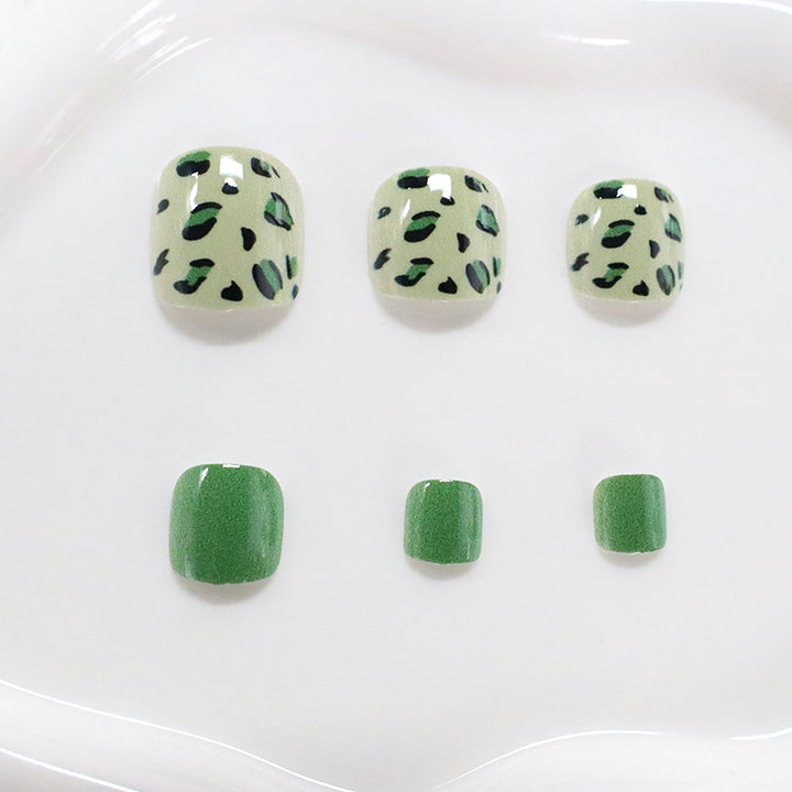 Artistic Animal Print Nail Art Kalsten