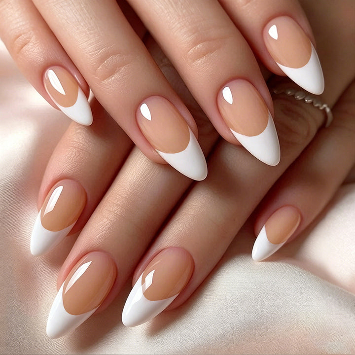 Stylish artificial nails with elegant tips Kalsten