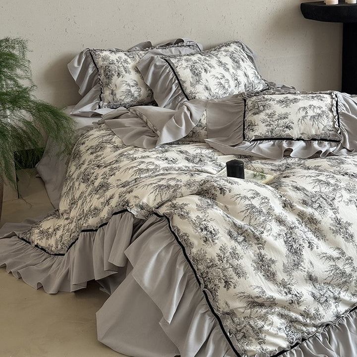 Bedding set in Toile-de-Jouy style with gathered ruffle and decorative trim