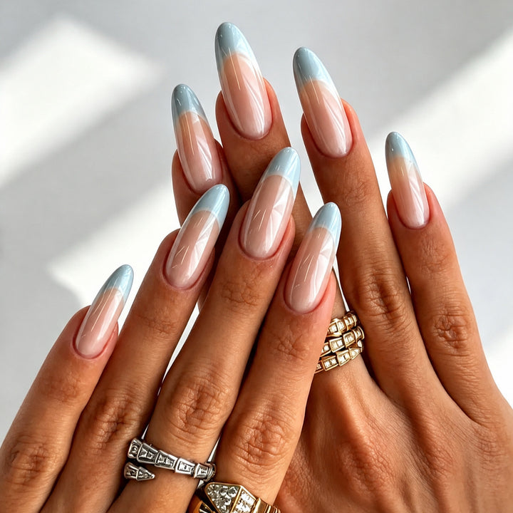 Artificial nails with transparent and modern French tips Kalsten