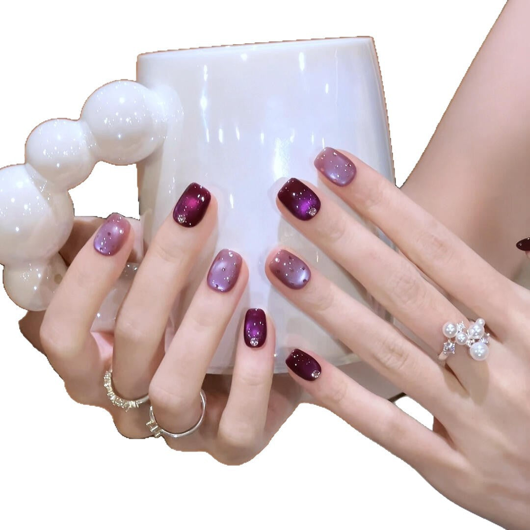 Artificial Nail Set with Modern Gradient and Glitter Effects Kalsten