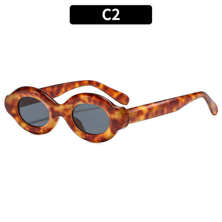 Avant-Garde Round Frame Sunglasses  1787664461