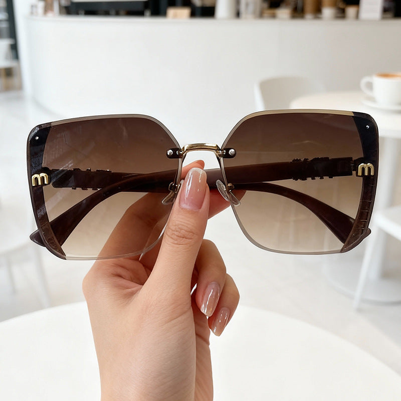Fashionable Oversized Sunglasses Kalsten