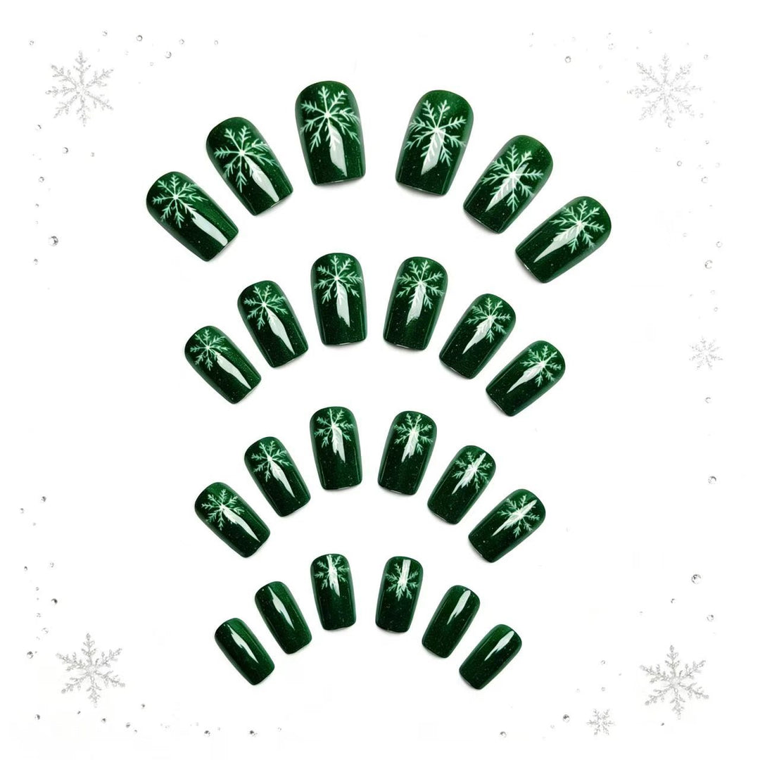 Winter-Themed Nail Art Kalsten