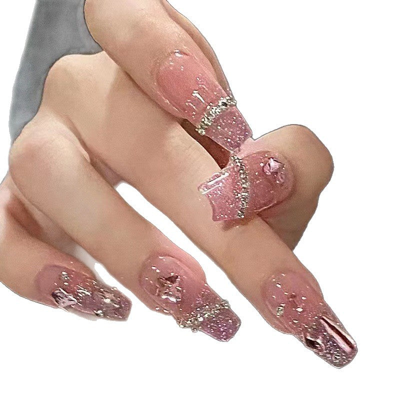 Art nails with playful animal motif Kalsten