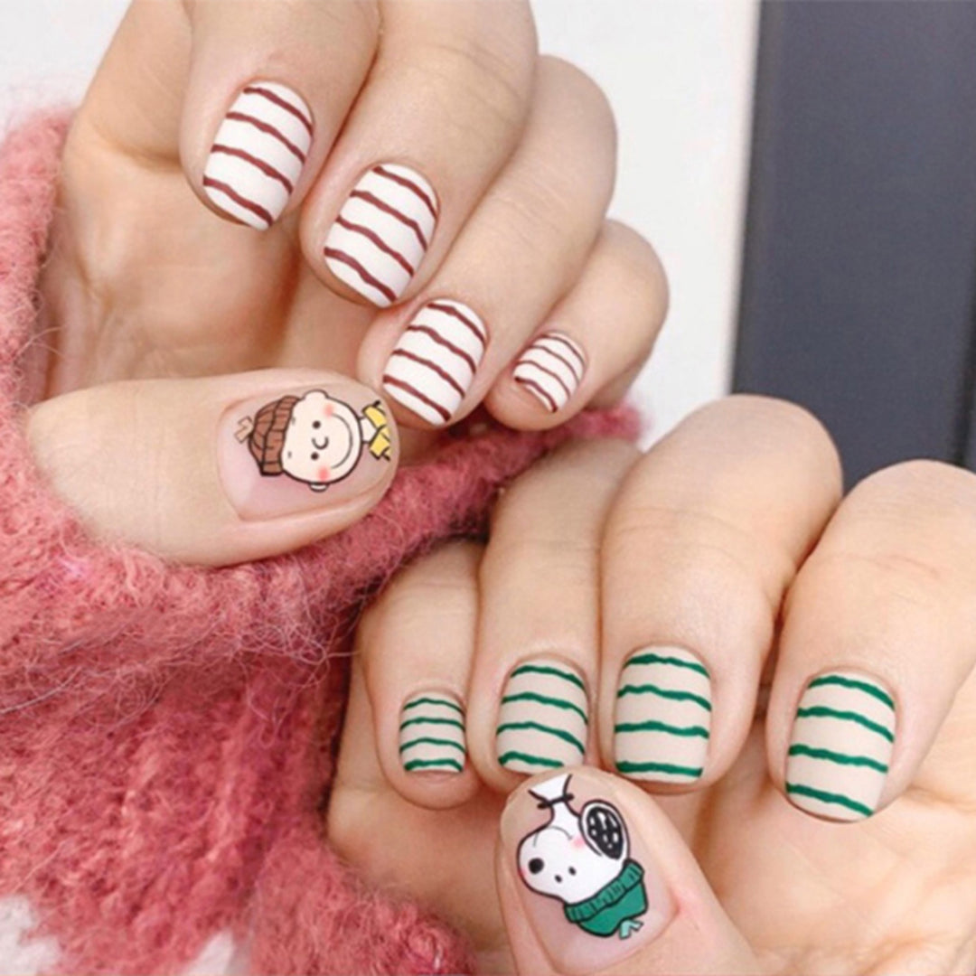 Artificial artificial nails with playful mascot design Kalsten