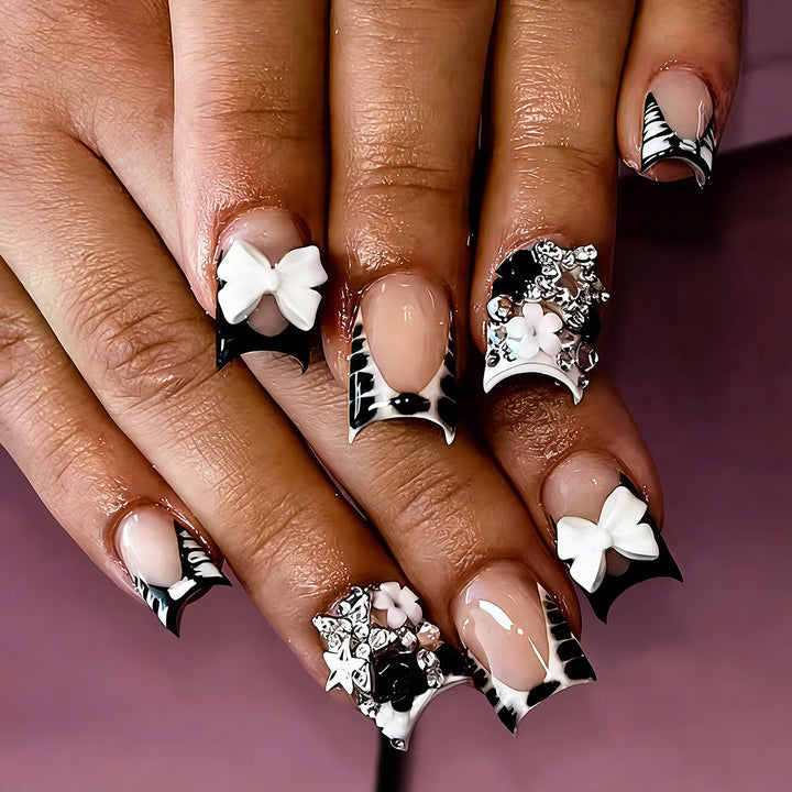 Elegant artificial nails with detailed embellishments Kalsten
