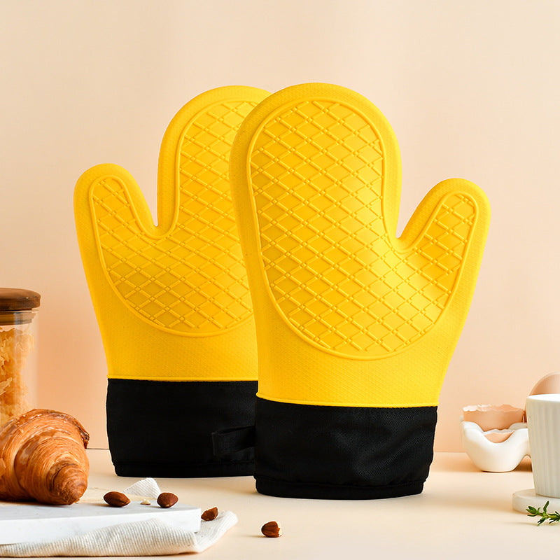 Heat-resistant silicone oven gloves with ergonomic design Kalsten