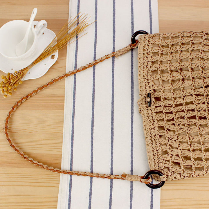 Handbag Made of Hand-Woven Natural Material with Decorative Closure Kalsten