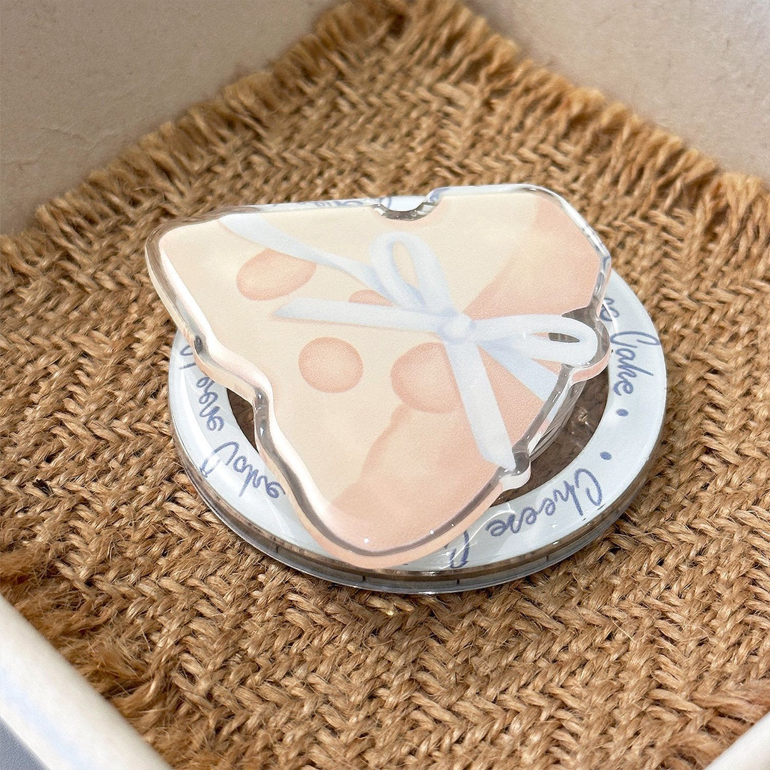 Fun refrigerator magnet in cake shape Kalsten