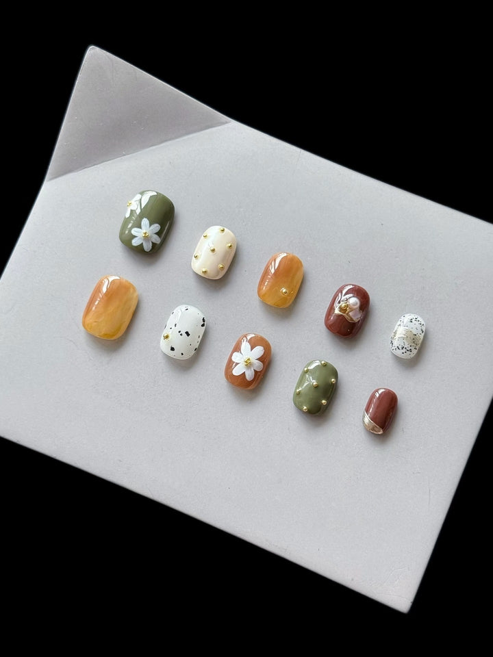 Artistic Press-On Nail Design Set  1791773005