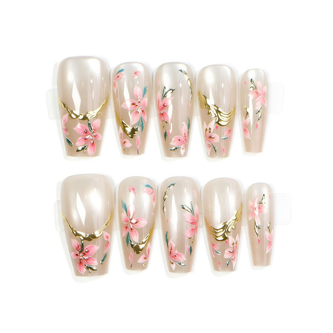 Elegant Floral Nail Art Kalsten