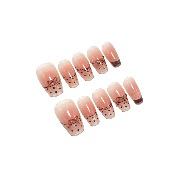 Artificial Nails in Elegant Minimalist Design Kalsten