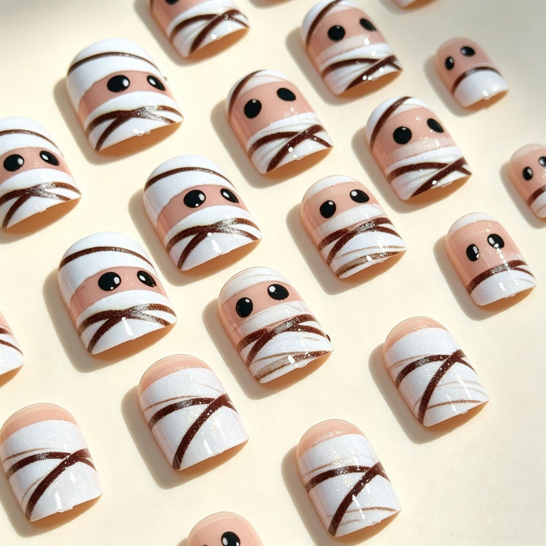 Halloween Themed Press-On Nail Design Kalsten