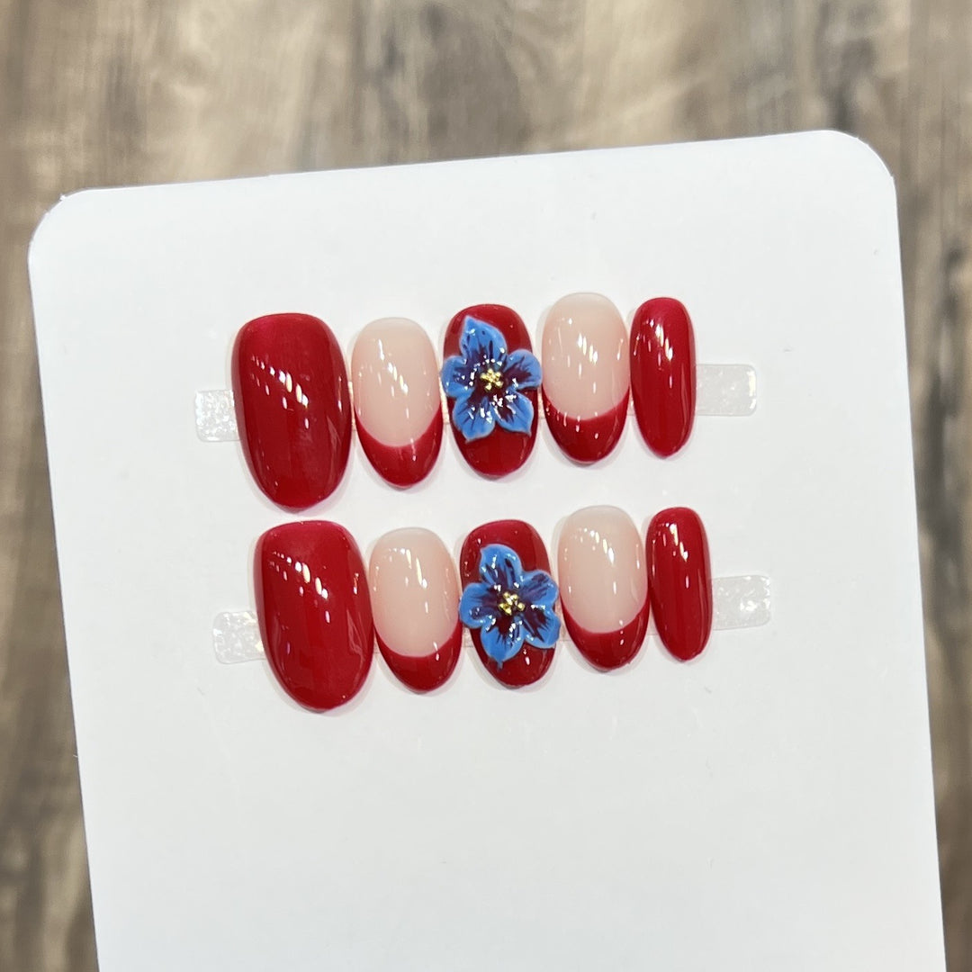 Stylish Floral Accent Press-On Nail Set Kalsten