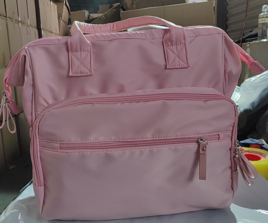 Versatile Multi-Function Tote Kalsten