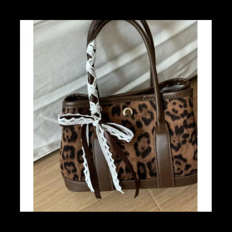 Chic Structured Handheld Tote Kalsten