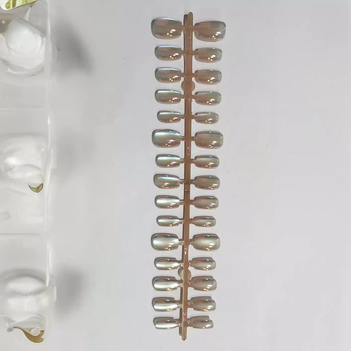 Iridescent Press-On Nail Tips Kalsten
