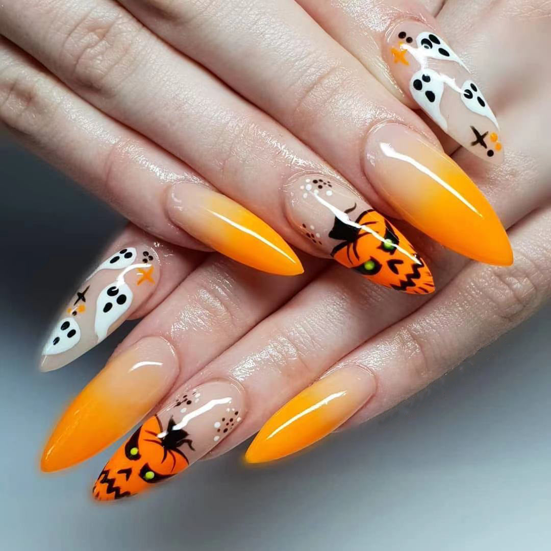 Artful Nail Art in Halloween Design Kalsten