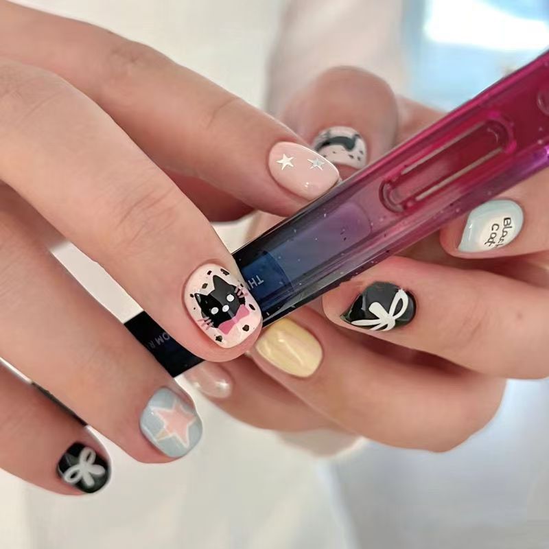 Playful Cat-Themed Press-On Nail Set Kalsten