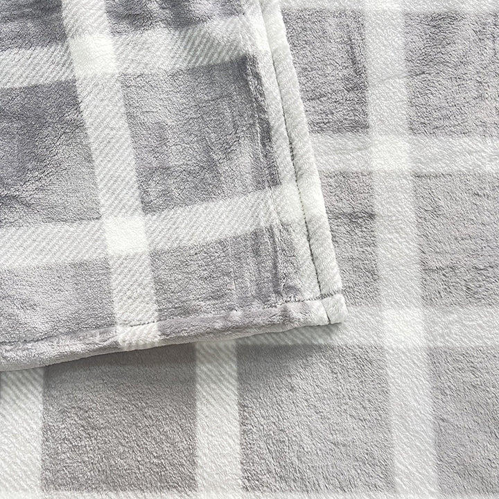 Plush Decorative Throw Blanket