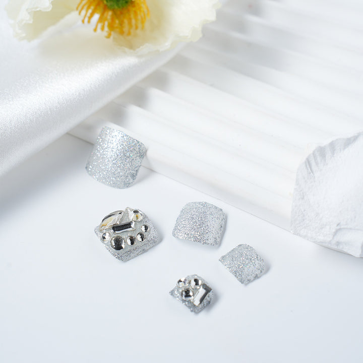 Glittering Press-On Nail Art Set Kalsten