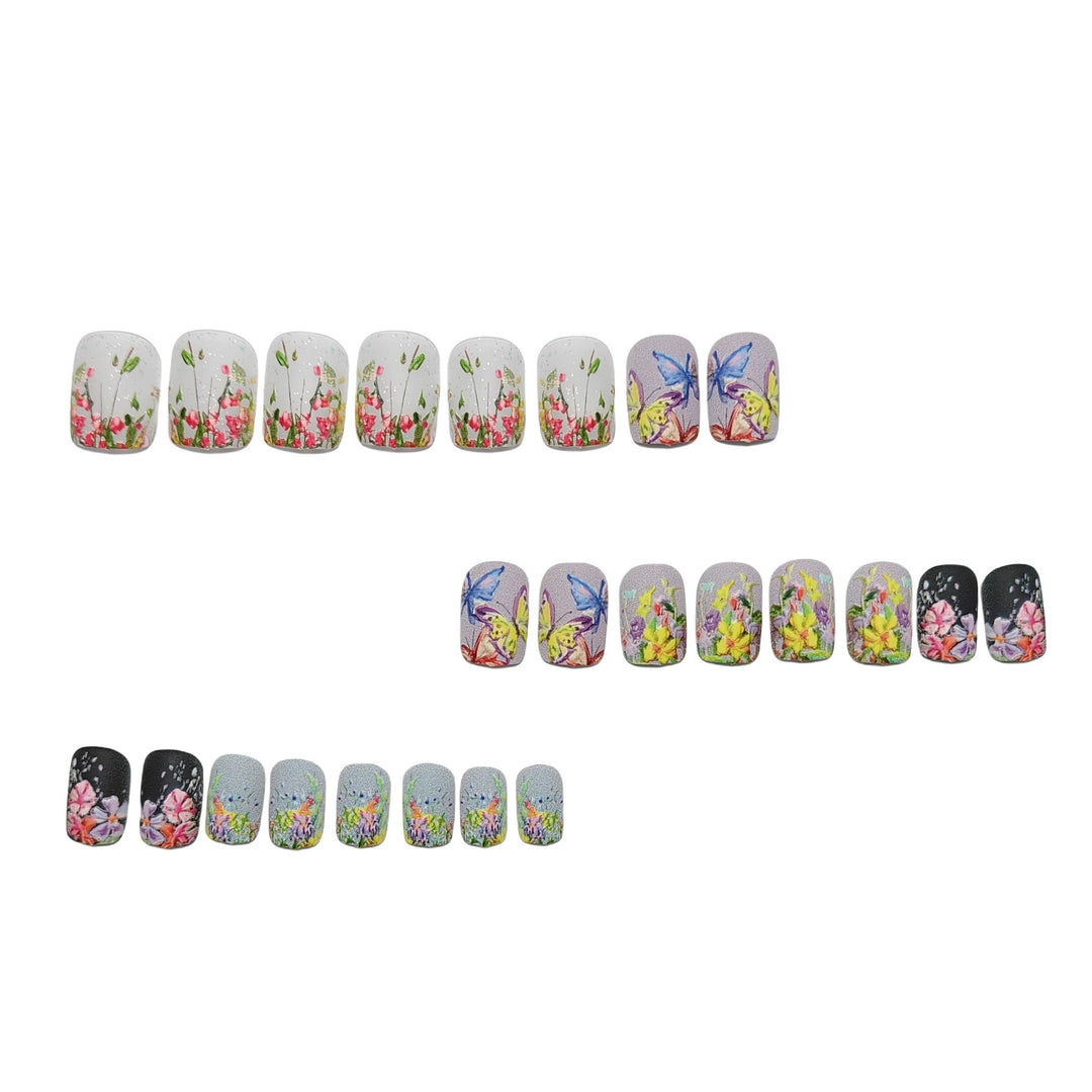 Artificial Nail Set with Floral 3D Designs Kalsten