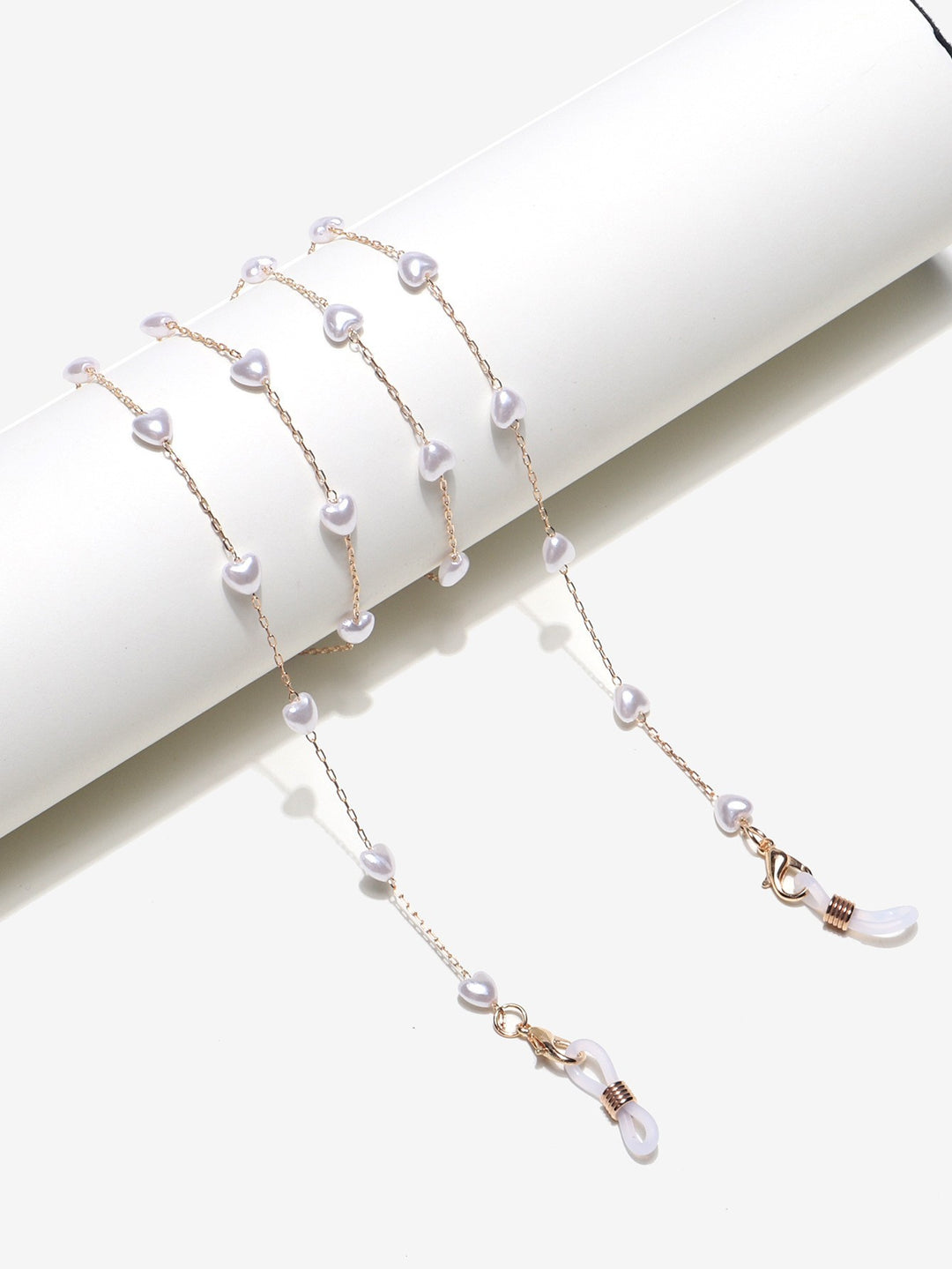 Elegant Heart-Shaped Pearl Chain Eyewear Holder Kalsten