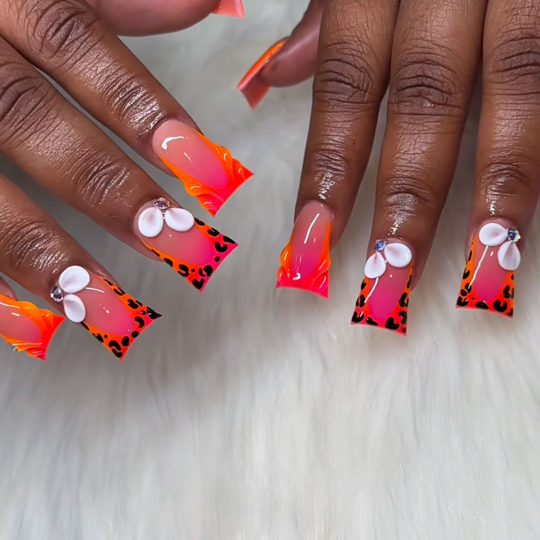 Artistic Floral Press-On Nails Kalsten