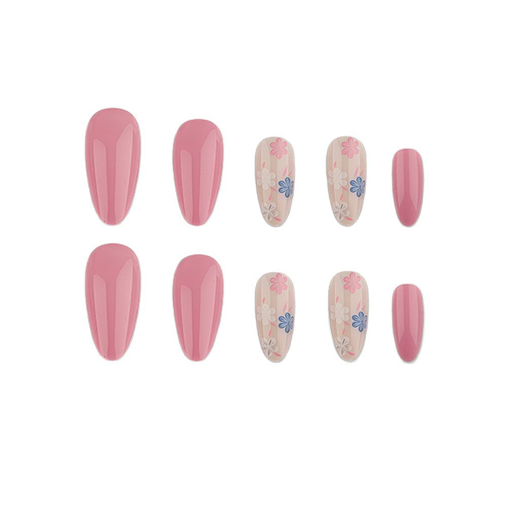 Artificial Nails in Elegant Flower Design Kalsten