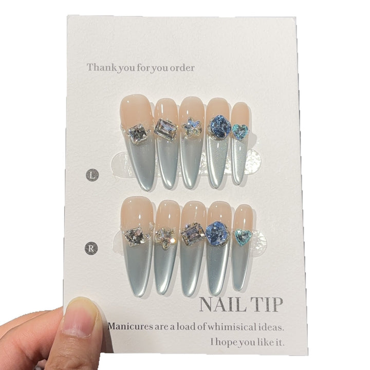 Glamorous artificial nails with sparkling stones Kalsten