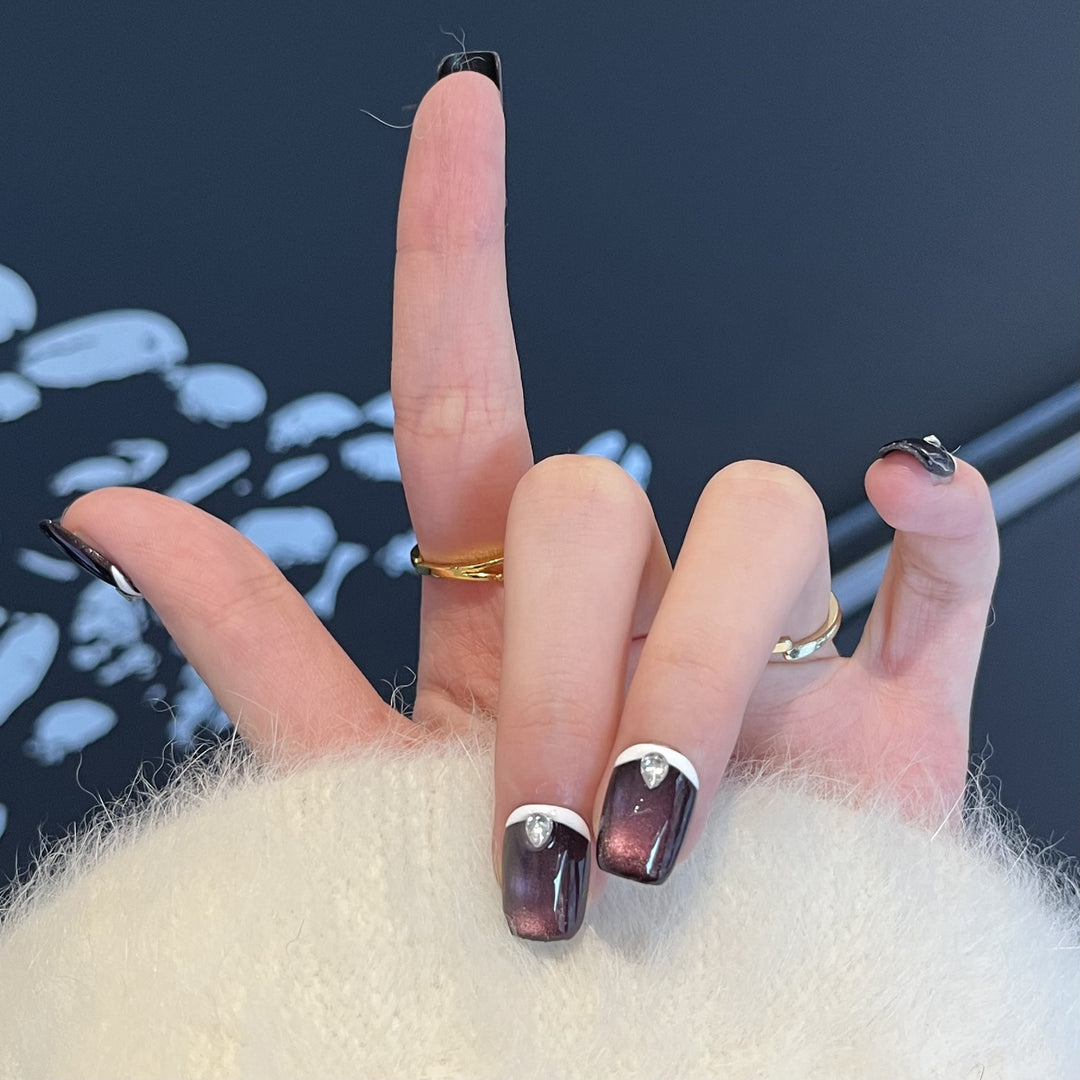 Elegant Gel Press-On Nail Set with Rhinestone Details Kalsten