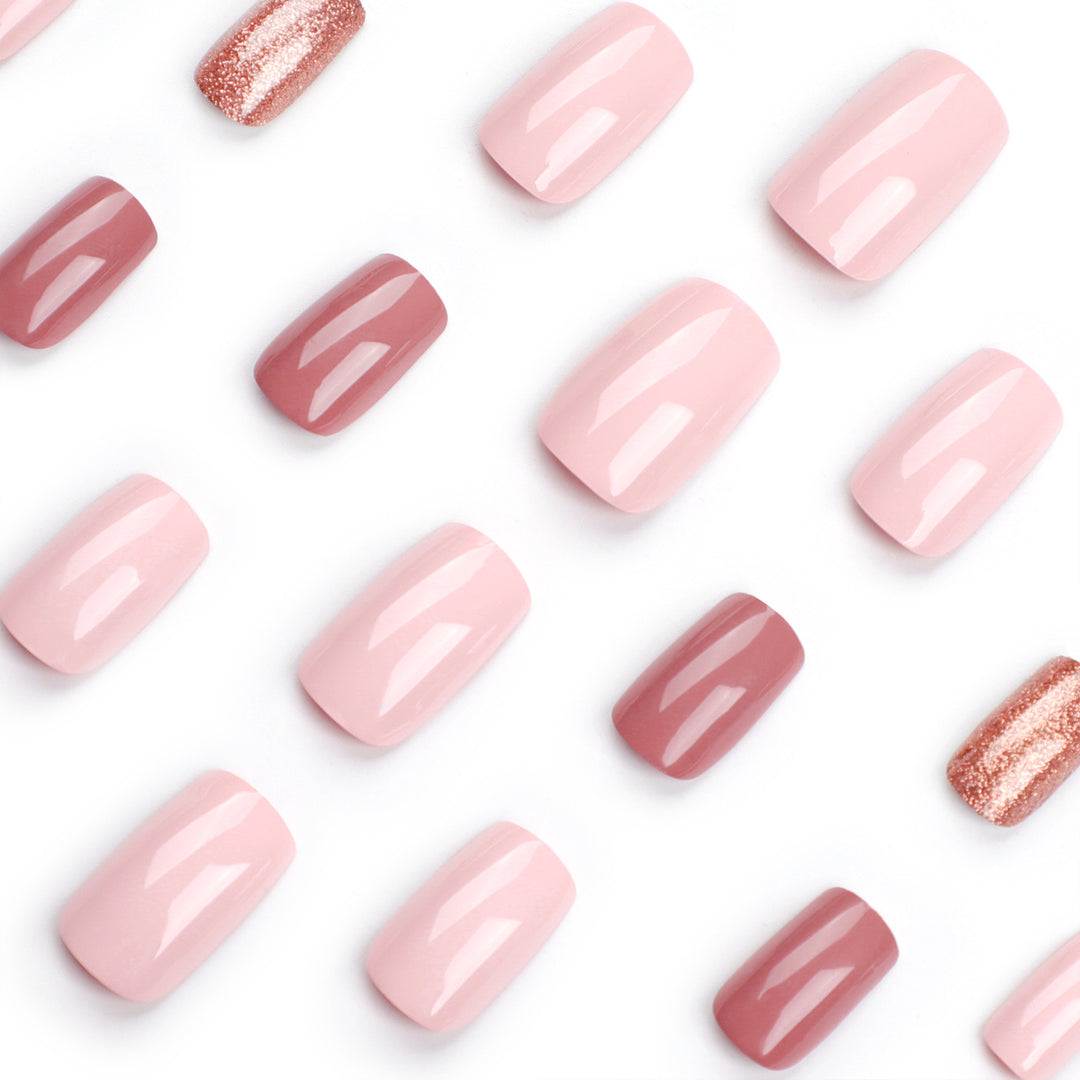 Nail extensions with shimmering accents Kalsten