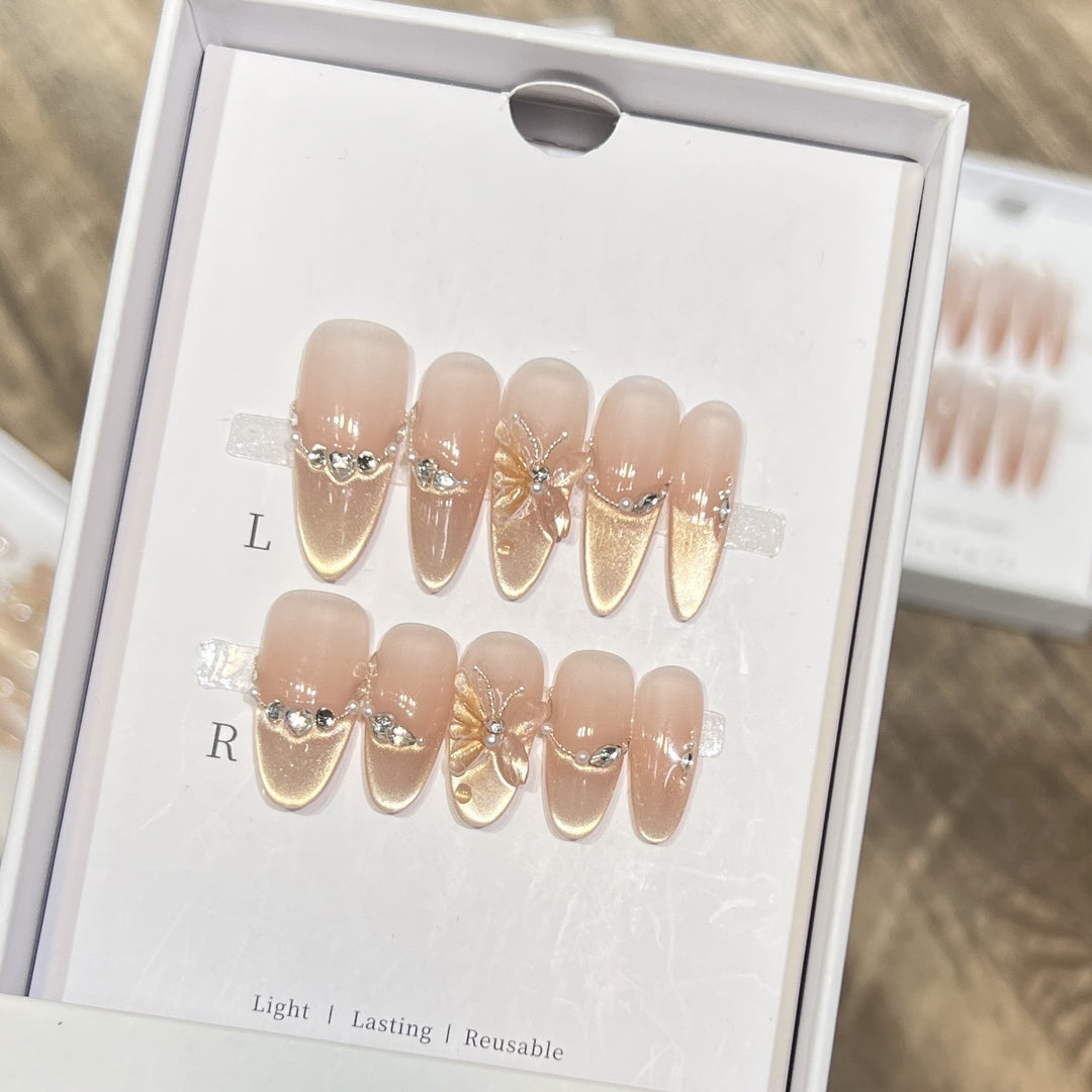 Elegant Butterfly-Accent Press-On Nail Set Kalsten