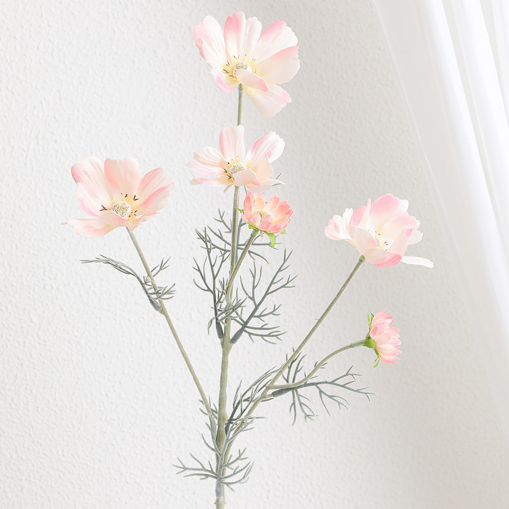 Artificial flower stem with realistic details