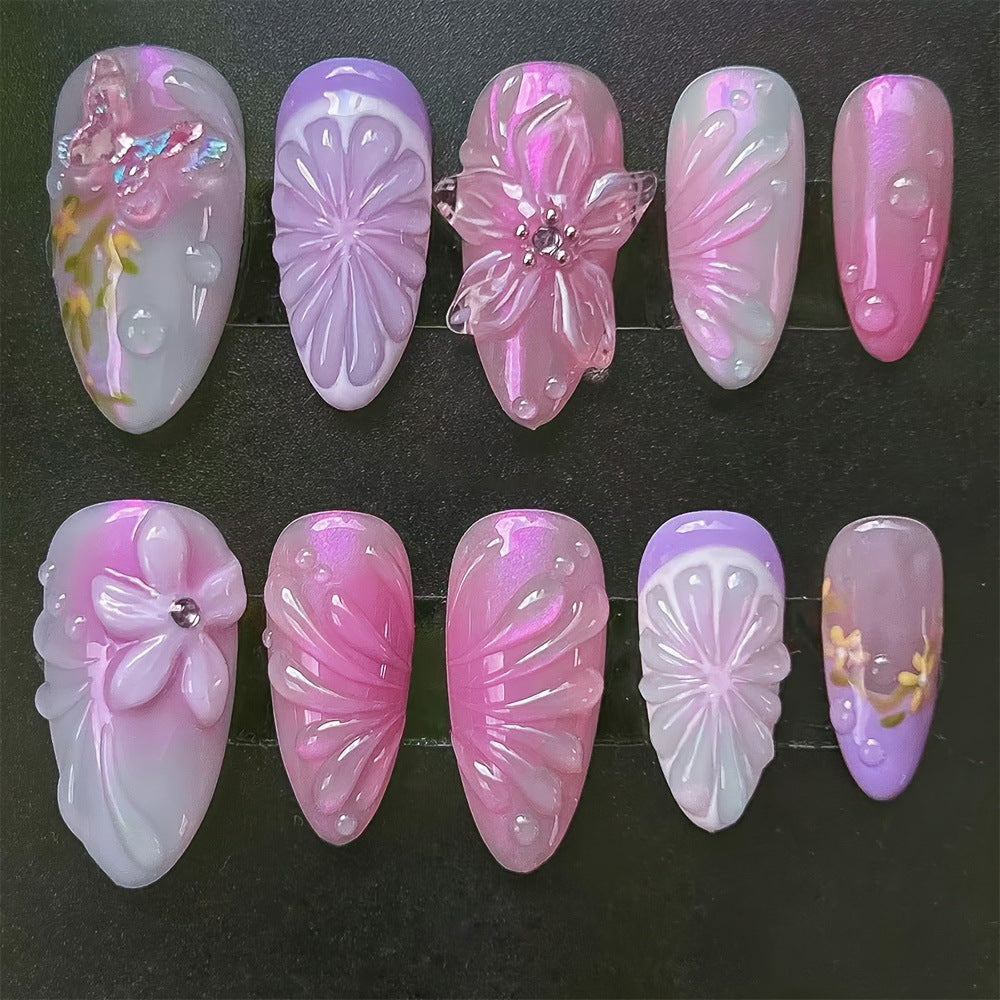 Nail art with artistic 3D flower designs Kalsten