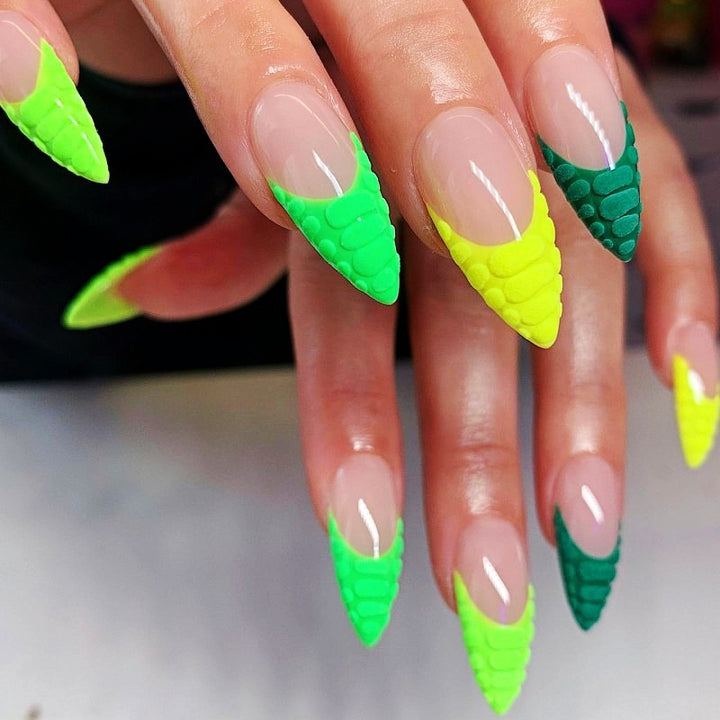 Creative artificial nails with trendy geometric design Kalsten