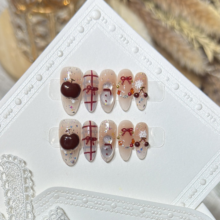 Winter-Themed Press-On Nail Art Set Kalsten