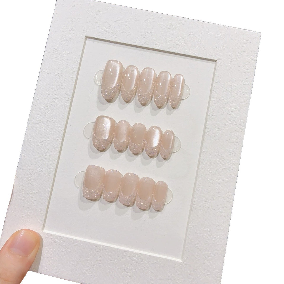 Elegant Glitter Press-On Nail Design Kalsten